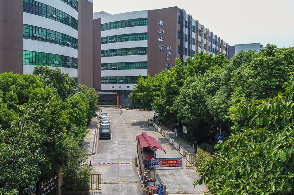 深圳市海塞姆科技有限公司于我司签订网站维护服务合同(图1)